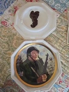 John Wayne SALUTE TO THE SOLDIER Franklin Mint War Plate  Veteran Gift Military - Picture 1 of 3