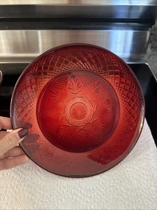 Antico piatto da pranzo Cristal D'Arques in rubino ricambio 8" - Foto 1 di 8