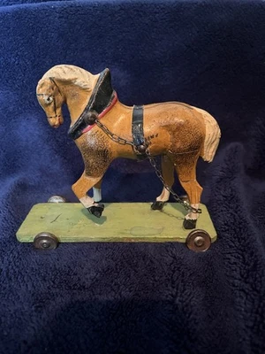 古董手绘成分和木马拉玩具带轮子德国 — 第 1/4 张图片