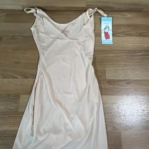 Assets Spanx Featherweight Firmers Open Bust Body Slip Dress Nude Size S - Picture 1 of 5