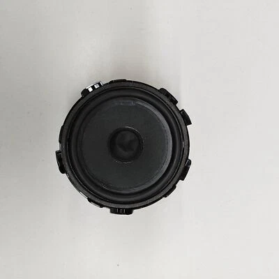 MERCEDES-BENZ E W213 Altoparlante porta posteriore destra A2058201002 2.0 - Immagine 1 di 4