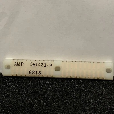 581423-9 AMP GOLD TERMINAL BOARD - Image 1 of 2