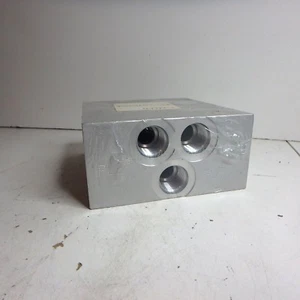 Daman Manifold Solid Aluminum P5/6 CCM-714 DCV10 C-23702 REVD - Picture 1 of 6