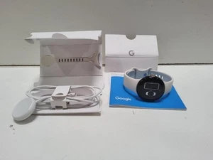 Google Pixel Watch 41mm Edelstahlgehäuse in poliertem Silber, GA03182-US - Bild 1 von 3