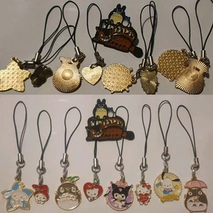 9 uroczych breloków Hello Kitty Totoro Kuromi charmsy przypinka telefon plecak akcesoria - Zdjęcie 1 z 8