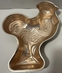 Vintage Copper Chicken Rooster Cake Pan Jello Mold Hanging Loop Wall Decor 3 1/2 - Picture 1 of 8