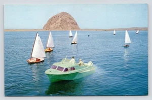 Barche a vela motoscafo Morro Rock in Morro Bay California c1970 cartolina UNP - Foto 1 di 2