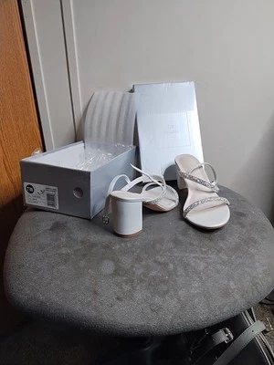 Bridal Shoes 3in  heels - Image 1 of 4