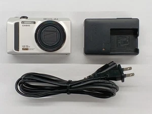 CASIO EX-ZR300 Digital Camera White High Speed EXILIM 24mm Wide 16.1 MP Used - Picture 1 of 9