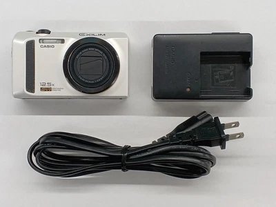 CASIO EX-ZR300 Digital Camera White High Speed EXILIM 24mm Wide 16.1 MP Used - Image 1 of 4