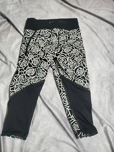 Women's Lululemon Athletica Posey Mosaic Black White Sports Leggings Size 4  - Picture 1 of 6
