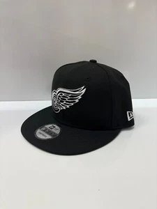 Authentic New Era NHL Detroit Red Wings 9FIFTY Snap-Back Cap Hat ~ Black/White - Picture 1 of 4