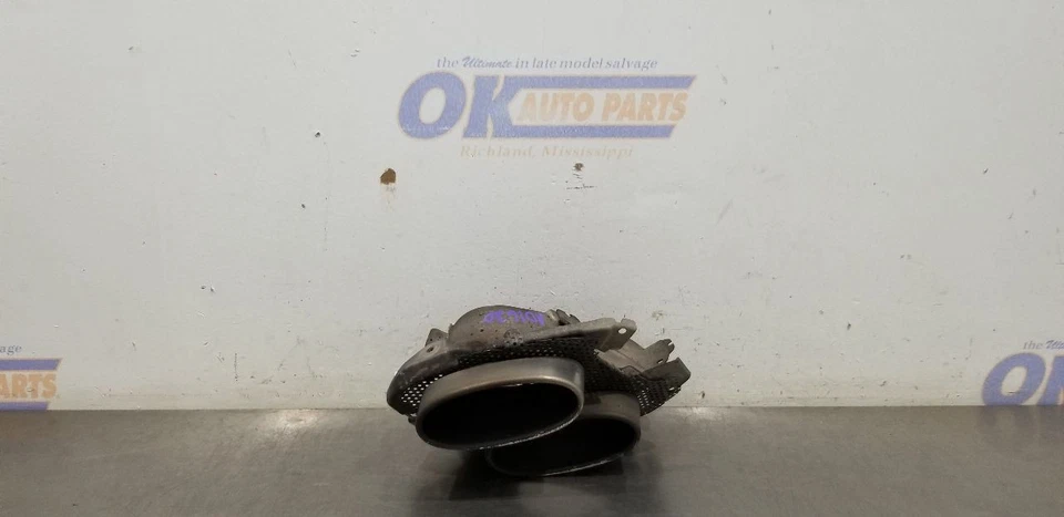 12 LEXUS IS F REAR BUMPER EXHAUST SURROUND TIP RIGHT PASSENGER - Image 1 of 4
