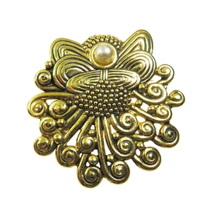 Vintage Signed DANECRAFT Antiqued Gold Tone Faux Pearl 1.5" x 1.5" Brooch Pin - Picture 1 of 11