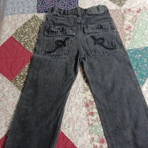 Vintage Rocawear Jeans Boys Size 7 Wide Leg Baggy Medium Wash 90s Y2K Hip Hop - Picture 1 of 10