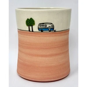 Downing Pottery Camper Tasse Becher rosa 2017 PNW Künstler Studio Keramik Camping - Bild 1 von 3