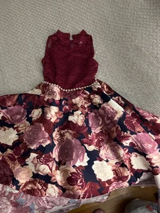 girls dressy dress- burgundy size 14 girls - Picture 1 of 3