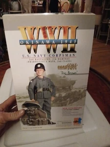 Dragon ๐WWโ
ก OKINAWA 1945 U.S. NAVY CORPSMAN Doc Brown 1/6 FREE SHIPPING ๐ฅ - Picture 1 of 12