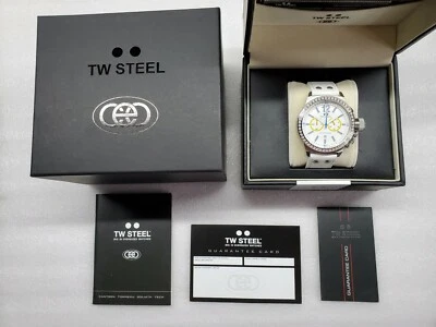 RELOJ UNISEX TW STEEL CEO CALIFORNIA CRONÓGRAFO FECHA CUERO BLANCO CE1043 NUEVO Foto 1 de 4