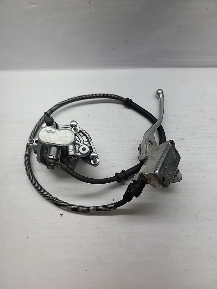 1999-2007 02 Honda Shadow VLX 600 Deluxe суппорт переднего тормоза с главным цилиндром - Изображение 1 из 4