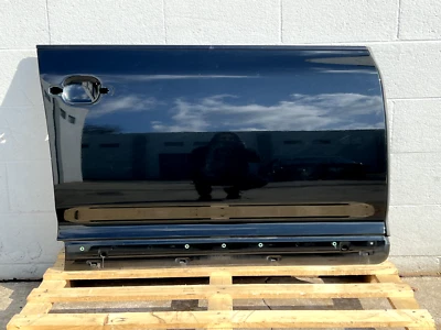 Porsche Cayenne 2003-2010 lado del pasajero delantero derecho puerta exterior carcasa verde Foto 1 de 4