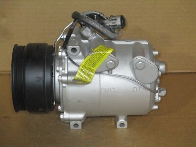 COMPRESOR DE AIRE ACONDICIONADO COMPATIBLE CON MITSUBISHI GALANT 1989-1993 2.0L, 89-90 DODGE COLT 1.6, 1.8L Foto 1 de 4