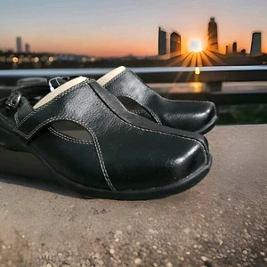 Easy Street Womens Size 7 wide man made Leather Upper Sling back flat comfort - Picture 1 of 10