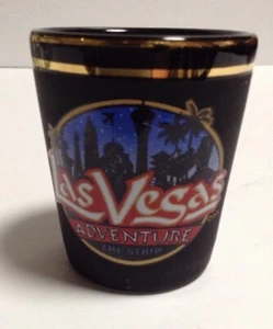 Las Vegas Adventure "The Strip" schwarz rot gold Souvenir Schnapsglas - Bild 1 von 5