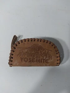 Vintage Collectible Yosemite National Park Leather Coin Purse 4x2in. - Picture 1 of 3