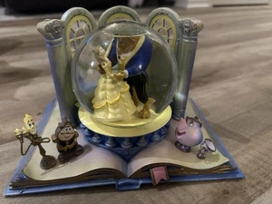 Disney Hallmark 2013 Die Schöne und das Biest Schneekugel "Wonders Within" 81/4" x 6" x 51/4 - Bild 1 von 5