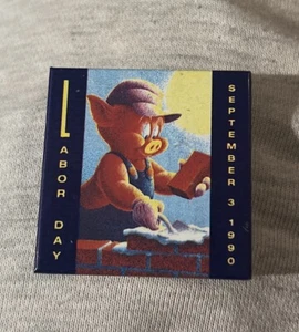 Walt Disney World Cast Labor Day September 1990 3 Little Pigs Pin Back Button - Picture 1 of 2