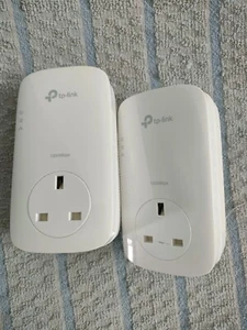 TP-LINK TL-PA8010P KIT V4.0 1300AV Gigabit Mains Passthrough Powerline Kit - Picture 1 of 1