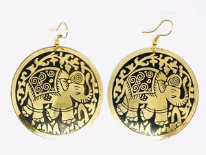 Women Handmade Artisan Ethnic Boho Elephant Dangle Hook Earrings Gold Black - Bild 1 von 2