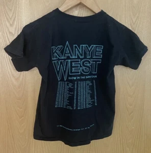 T-shirt Kanye West taglia XS crop top vintage Glow In The Dark Tour 2008 maglietta rap - Foto 1 di 16