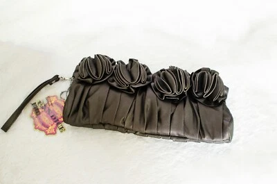 Nuevo con etiquetas Bolso de Noche Candice LA Color Peltre Tela Rosas Foto 1 de 4