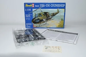 B28 1:100 REVELL KIT 04067 4067 BELL UH-IH GUNSHIP HELICOPTER MIB - Picture 1 of 8
