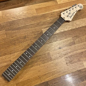 Yamaha Pacifica PAC-012 E-Gitarre Original Hals mit Stimmgerät sauber - Bild 1 von 11