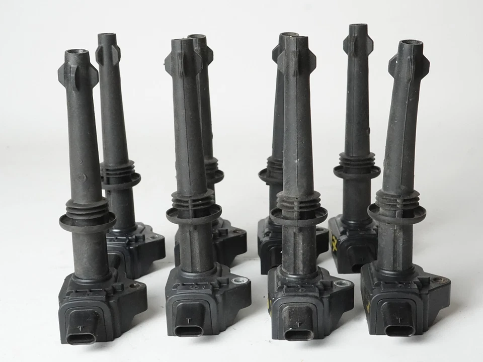 2010 - 2013 Land Rover Lr4 5.0L Engine Ignition Ignitor Coil Pack Set Of 8 Oem - Imagem 1 de 4