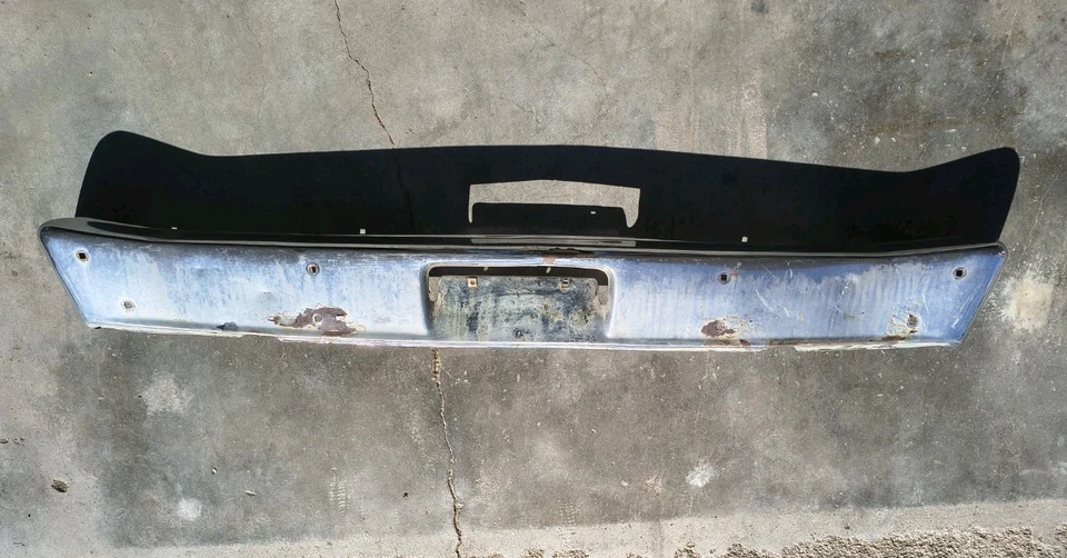 Dodge Coronet Dodge Charger 1966 parachoques delantero = para ser utilizado como núcleo Foto 1 de 4