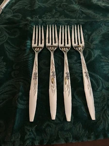 Oneida Community Silverplate Enchantment - Gentle Rose fork - Picture 1 of 5