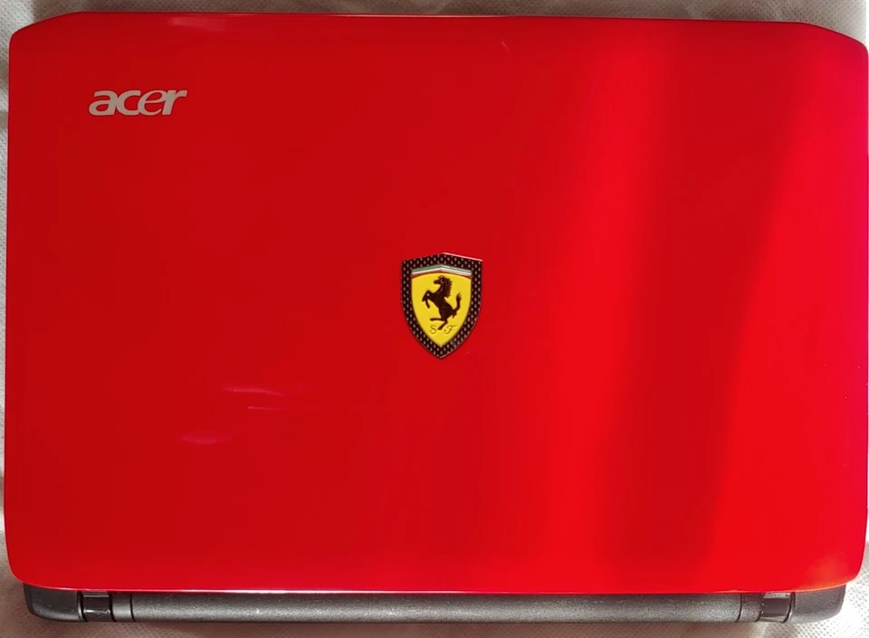 Acer Ferrari One 200 - Image 1 of 4