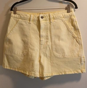 Universal Thread Women's NEW Pale Yellow Highest Rise Midi Shorts, Size 8/29. - Picture 1 of 4