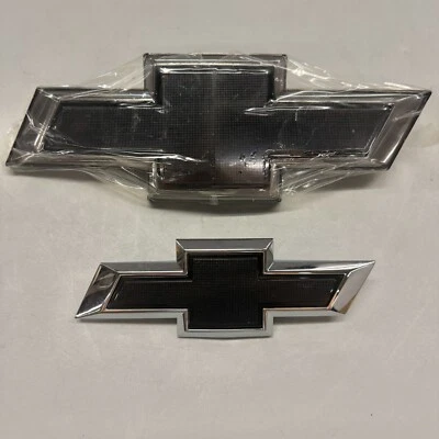21-24 Suburban & Tahoe Illuminated Bowtie Emblems in Black GM OEM NEW 87869425 - Image 1 of 4