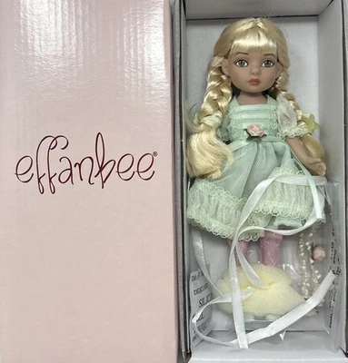 Tonner Effanbee Patsyette 8" Pequeña Muñeca de Moda Betsy - Nueva en Caja Niña Flor Foto 1 de 4