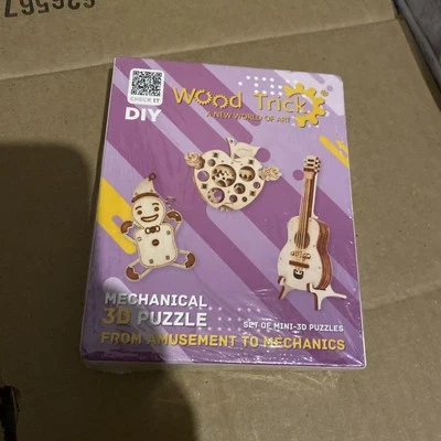Juego de Mini Rompecabezas 3D Madera Pan de Jengibre Púrpura Guitarra Apple Nuevo Foto 1 de 2
