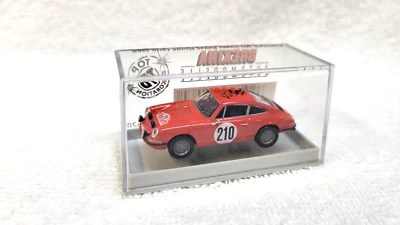 1/87 Brekina 1968 ganador del Rally de Montecarlo, Porsche 911, firmado por Vic Elford Foto 1 de 2
