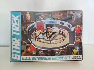 AMT Star Trek USS Enterprise Bridge 1/32 Model Kit - Picture 1 of 7