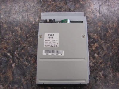 Sony MPF52A 2MB 3.5" Internal Floppy Drive W/ Bracket- TESTED WORKING! HB3 - Image 1 of 4