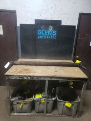 Rear Drive Shaft 117.7" Wb Fits 98-11 LINCOLN & TOWN CAR 1122125 - Image 1 of 4