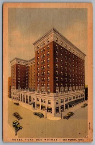 Postcard Des Moines IA c1938 Hotel Fort Des Moines A Tangney McHinn Hotel - Picture 1 of 2